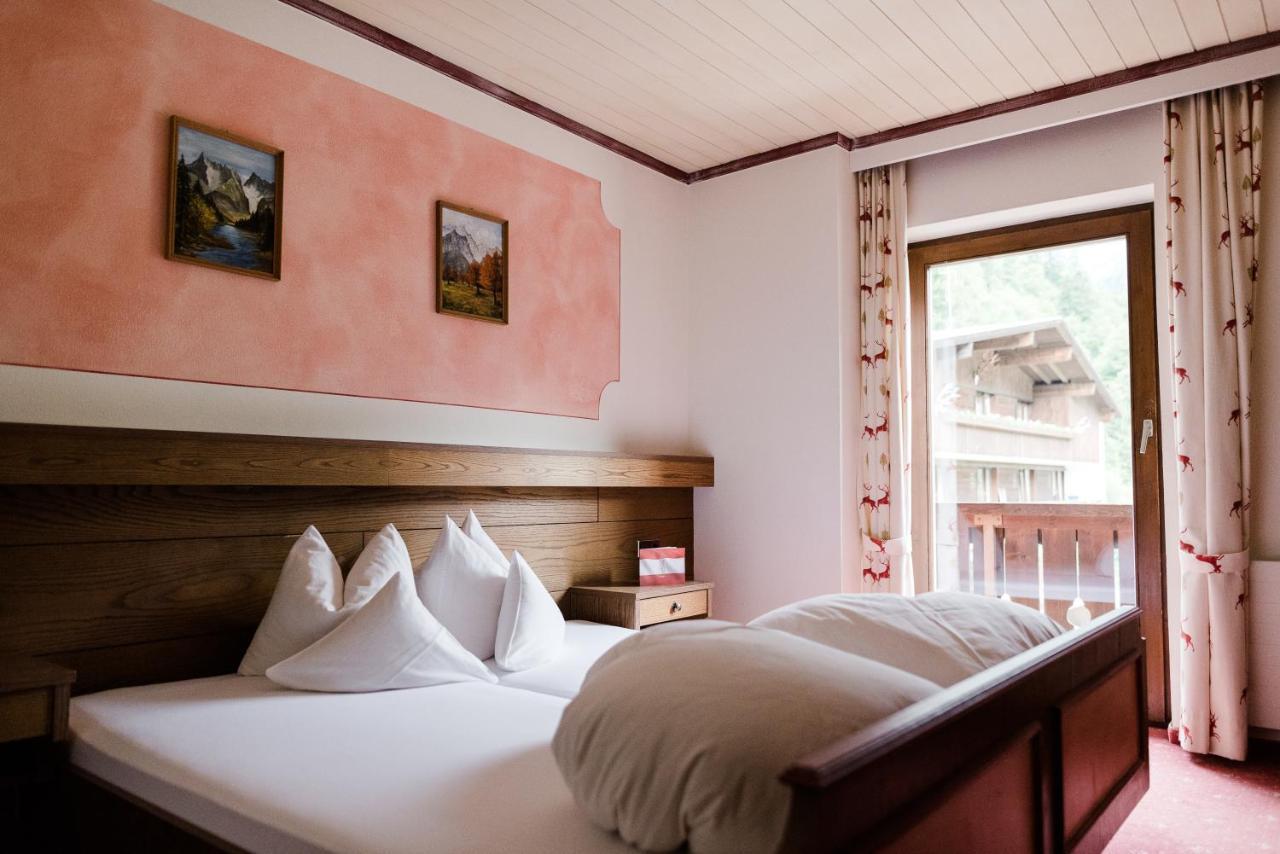 Das Naturhotel Die Eng Hinterriss Exteriör bild