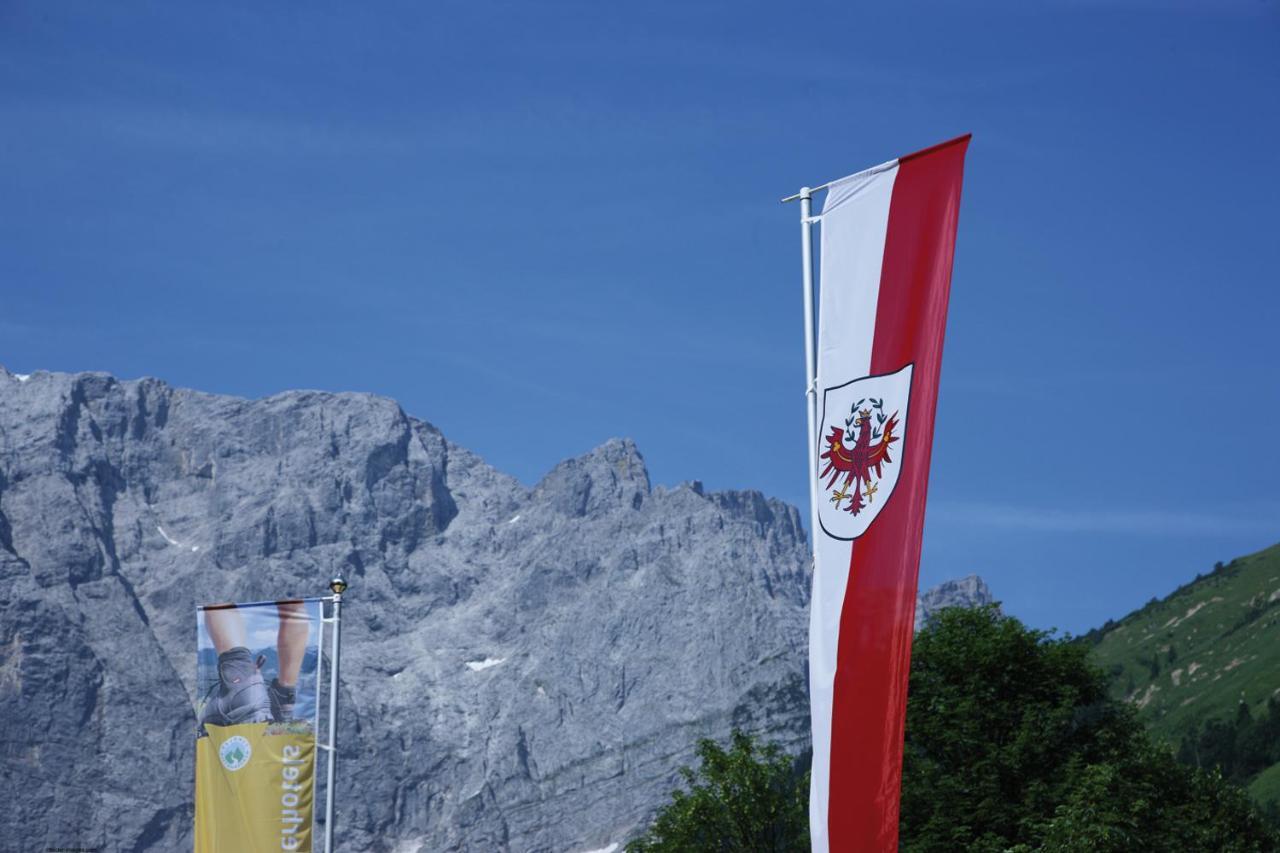 Das Naturhotel Die Eng Hinterriss Exteriör bild